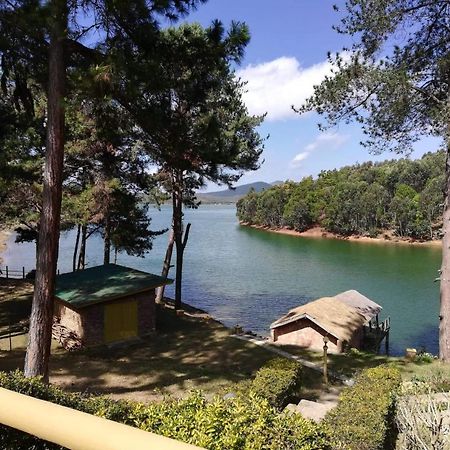 Le Chateau Du Lac De Mantasoa Exterior foto
